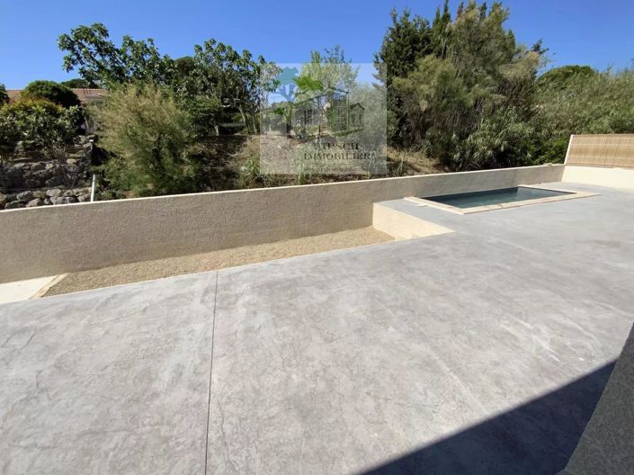 Image No.6-3 Bed House for sale