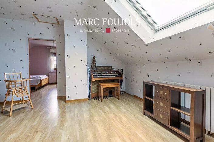 Image No.9-4 Bed House for sale