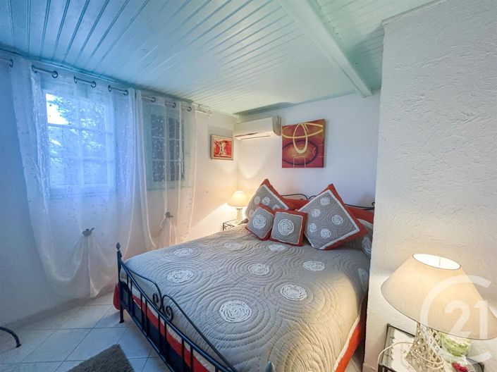 Image No.12-4 Bed House for sale