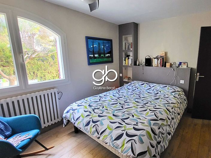 Image No.7-6 Bed House for sale