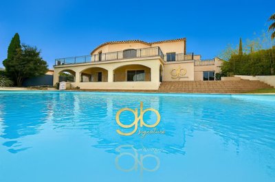 5 Bed House for sale