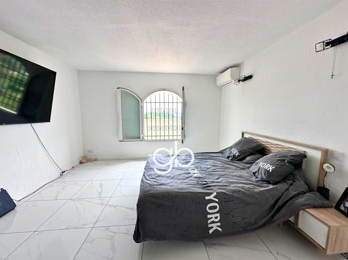 Image No.13-5 Bed House for sale