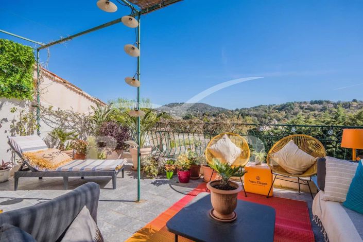 Image No.3-6 Bed House for sale