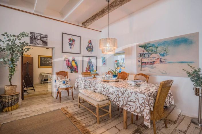 Image No.4-6 Bed House for sale