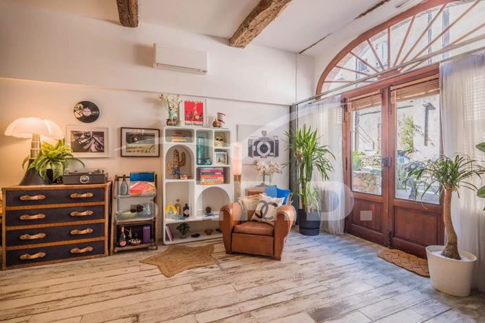 Image No.6-6 Bed House for sale