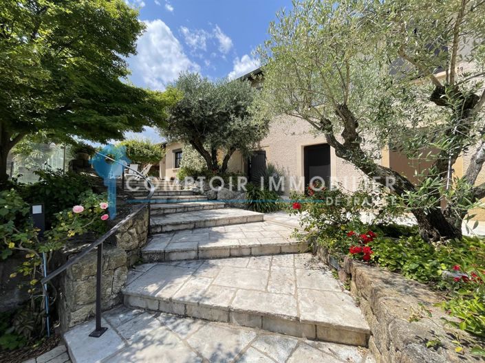 Image No.2-Maison de 8 chambres à vendre à Annonay