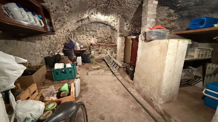 Image No.8-1 Bed House for sale