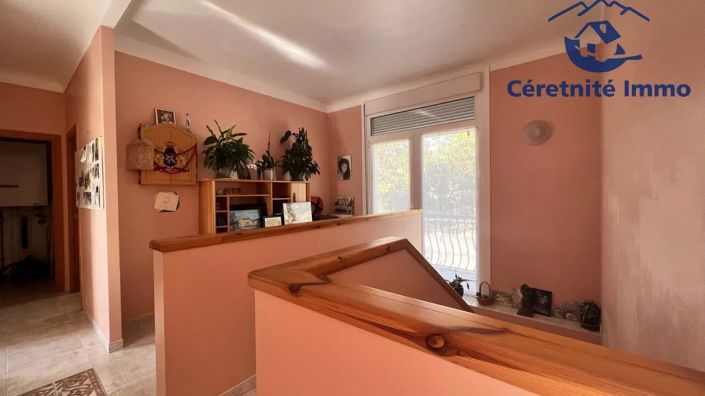 Image No.19-4 Bed House for sale