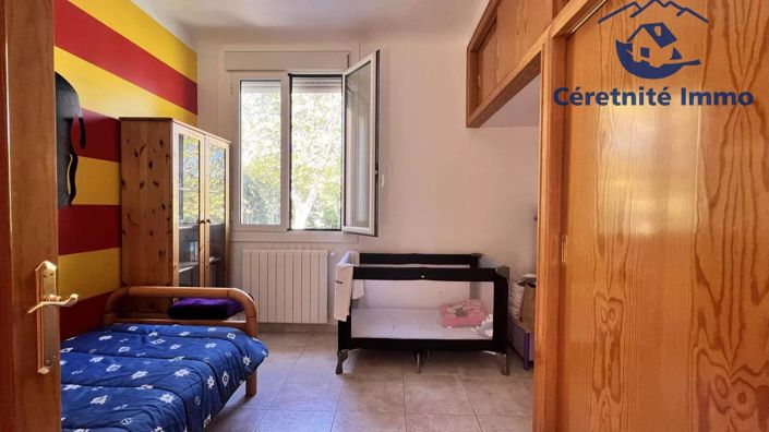 Image No.21-4 Bed House for sale