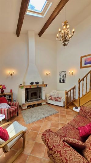 Image No.10-4 Bed House for sale