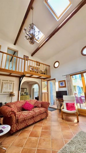 Image No.4-4 Bed House for sale