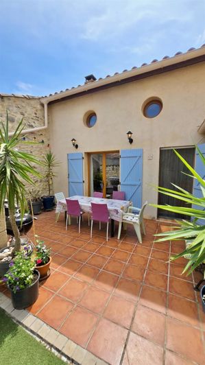 Image No.8-4 Bed House for sale