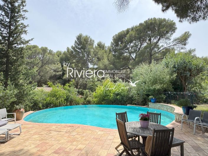 Image No.6-Maison de 9 chambres à vendre à Cavalaire-sur-Mer