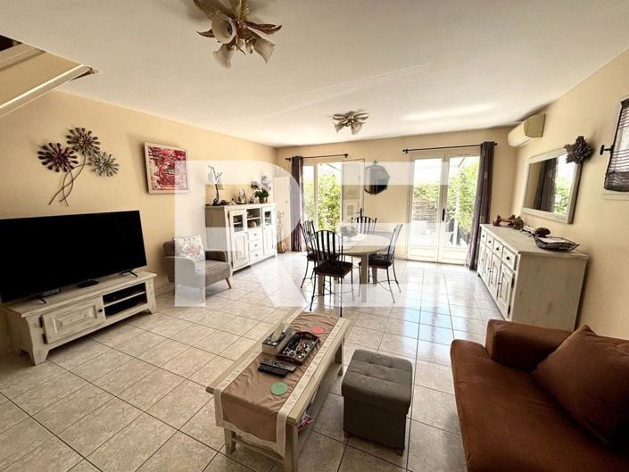 Image No.2-3 Bed House for sale