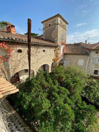 Image No.21-8 Bed House for sale