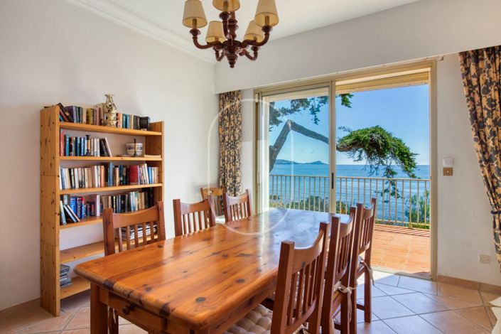 Image No.6-Maison de 6 chambres à vendre à Fréjus