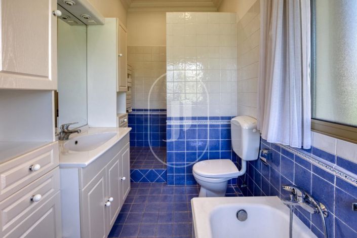 Image No.8-Maison de 6 chambres à vendre à Fréjus