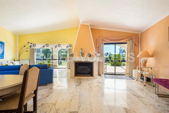 Image No.12-3 Bed House for sale