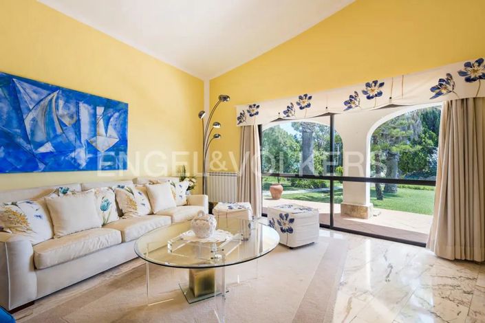 Image No.15-3 Bed House for sale