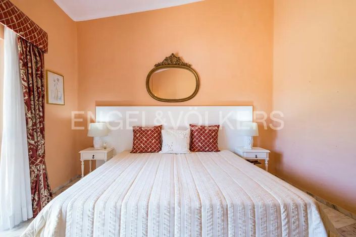 Image No.20-3 Bed House for sale