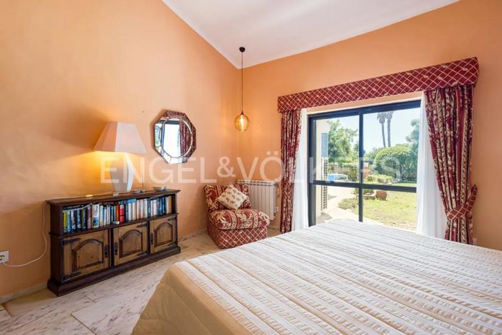 Image No.21-3 Bed House for sale