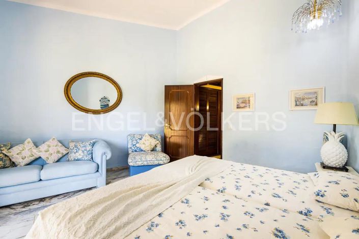 Image No.24-3 Bed House for sale