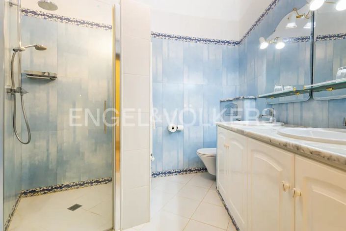 Image No.27-3 Bed House for sale