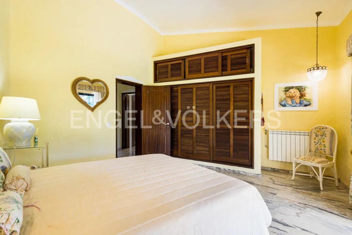 Image No.31-3 Bed House for sale