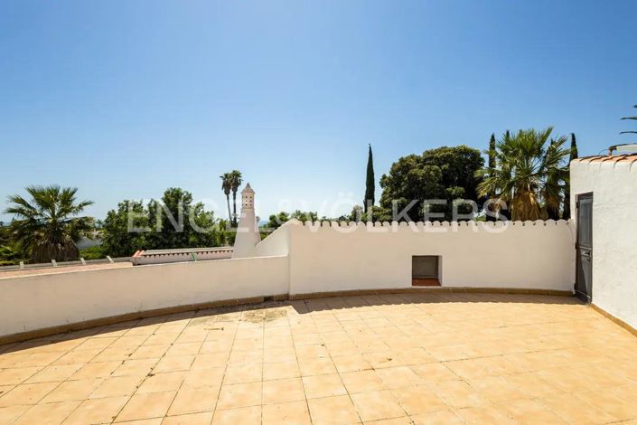 Image No.42-3 Bed House for sale