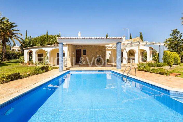 Image No.8-3 Bed House for sale