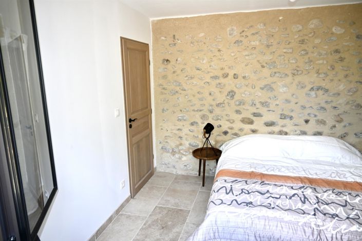 Image No.14-4 Bed House for sale