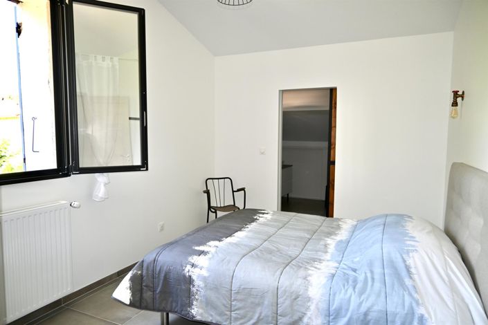 Image No.15-4 Bed House for sale