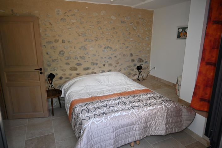 Image No.17-4 Bed House for sale