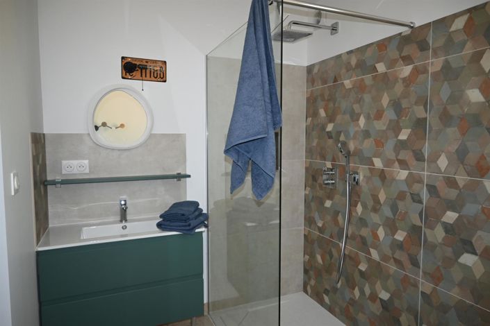 Image No.24-4 Bed House for sale