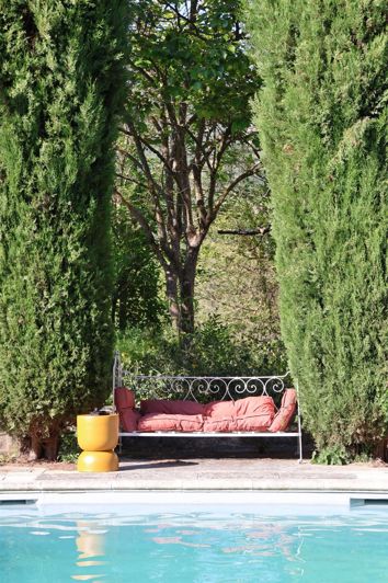 Image No.12-8 Bed Property for sale