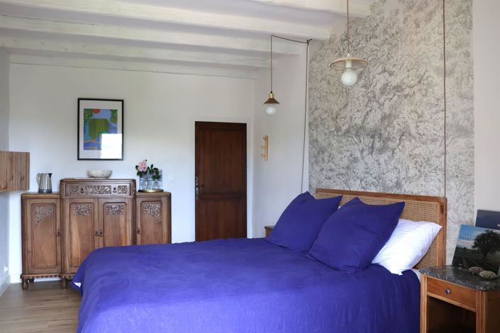 Image No.13-8 Bed Property for sale