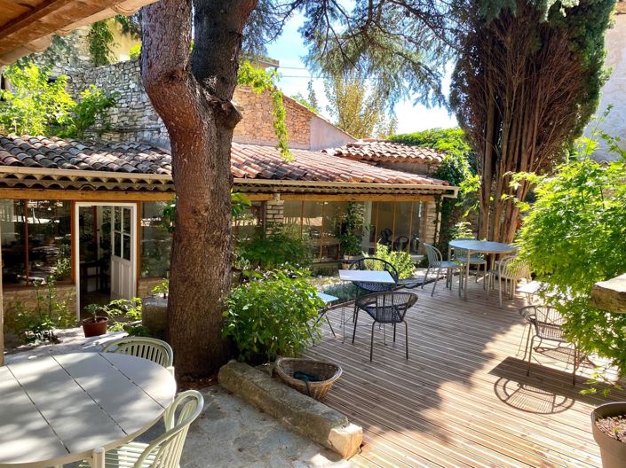 Image No.3-8 Bed Property for sale