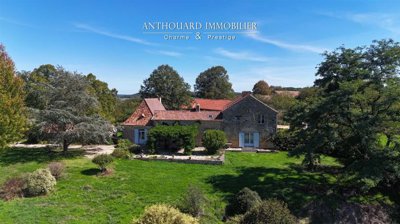 7 Bed House for sale