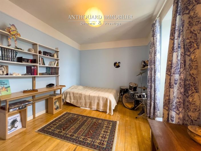 Image No.22-7 Bed House for sale