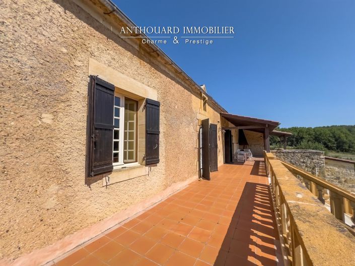 Image No.11-3 Bed House for sale