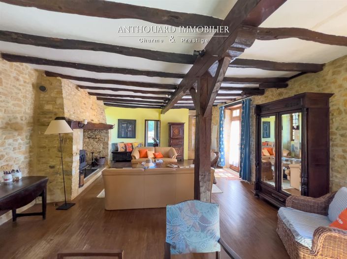 Image No.24-3 Bed House for sale