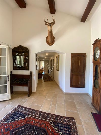 Image No.10-8 Bed House for sale