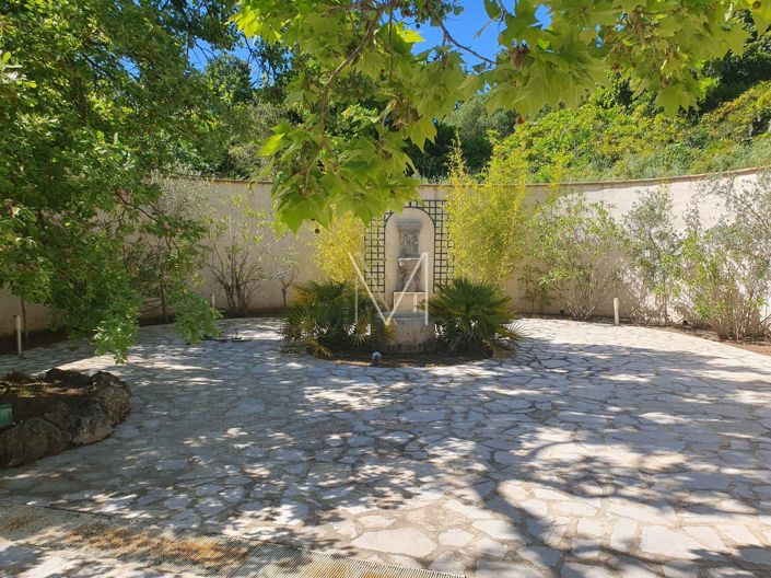 Image No.28-8 Bed House for sale