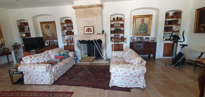 Image No.37-8 Bed House for sale