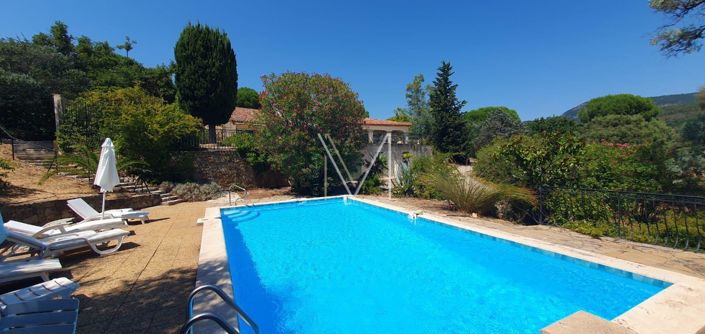 Image No.4-8 Bed House for sale