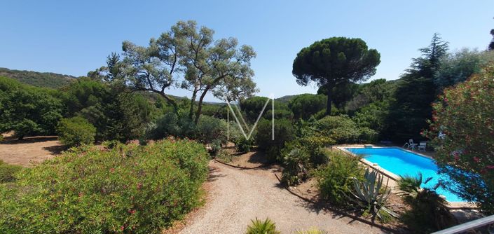 Image No.46-8 Bed House for sale