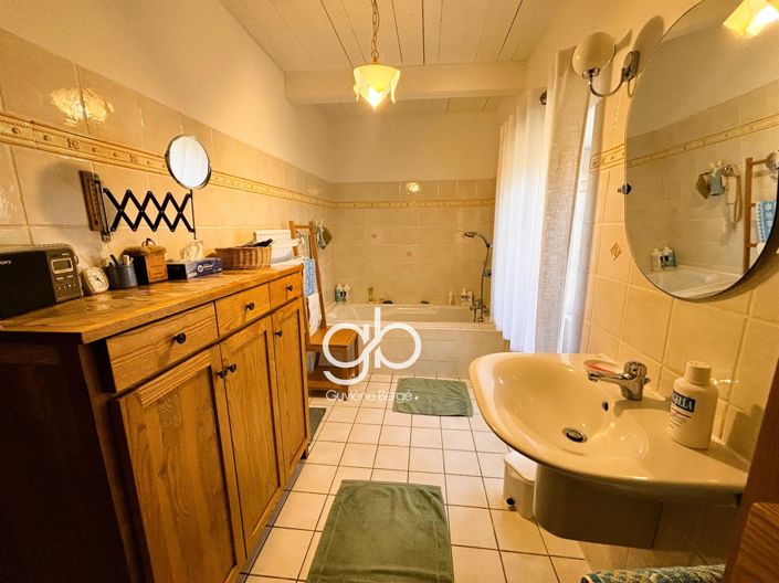 Image No.11-3 Bed House for sale