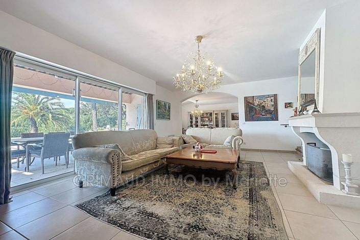 Image No.8-4 Bed House for sale