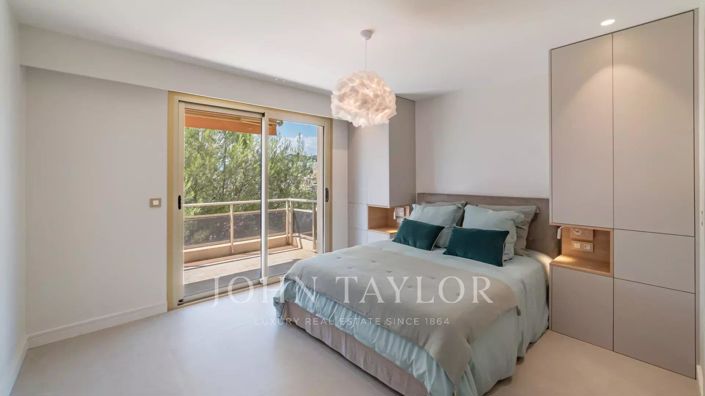 Image No.13-3 Bed Apartment for sale