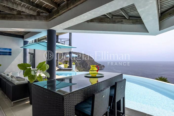 Image No.6-4 Bed House for sale